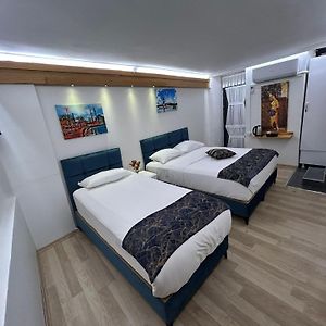 Seven Rooms Oldcity Hotel